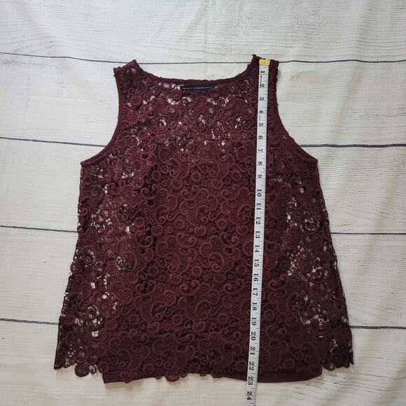 White House Black Market Size S Burgundy Sleeveless Lace Overlay Tank Top - Picture 5 of 9